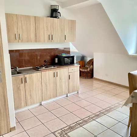 Two-level By The Sea By Swell Apartman *